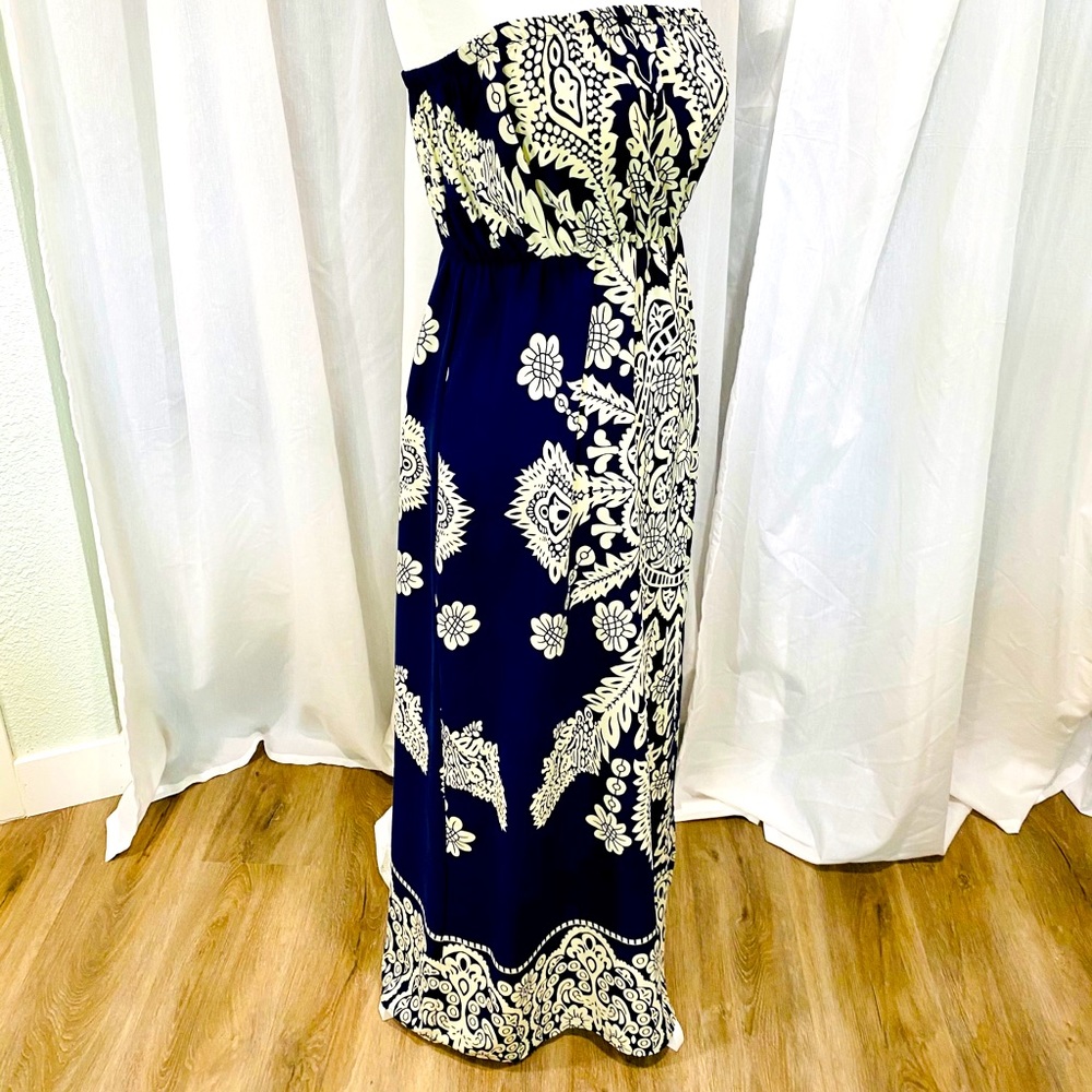 Sleeveless maxi dress